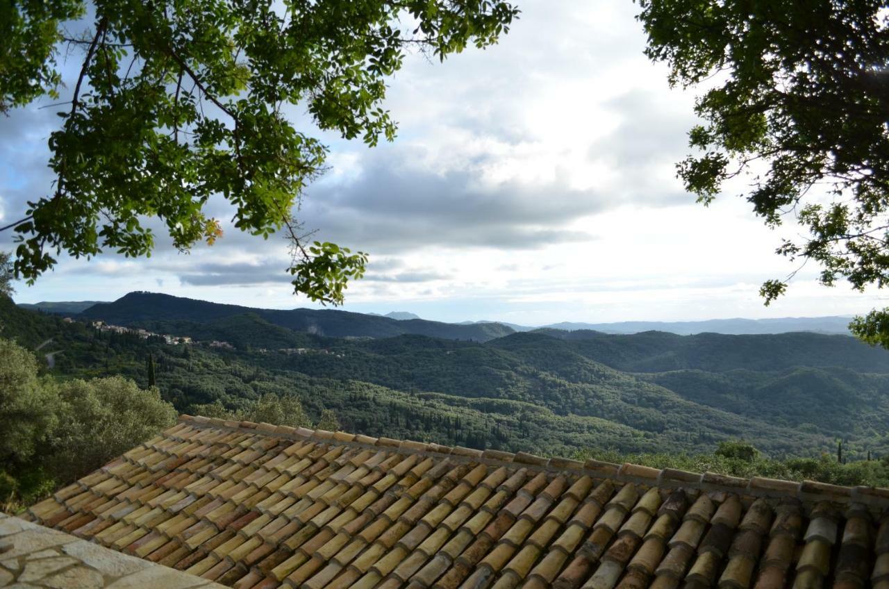 Affittacamere Castelli Olive Press Acharavi  Esterno foto